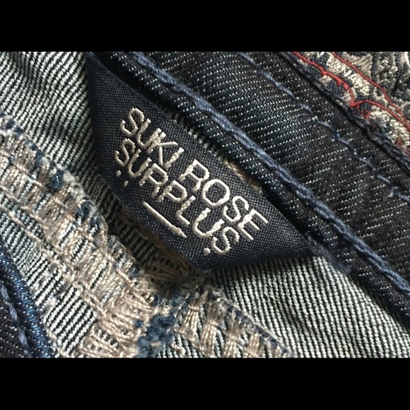 Silver Suki Rose Bermuda Shorts - Picture 4 of 6